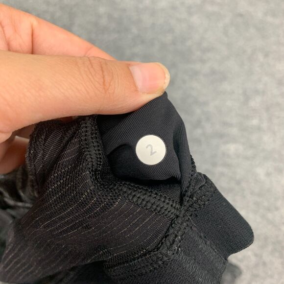 Lululemon Run For Gold Tank Top Womens 2 Heather Gray Shelf Bra Cross Back Shirt - Picture 12 of 15